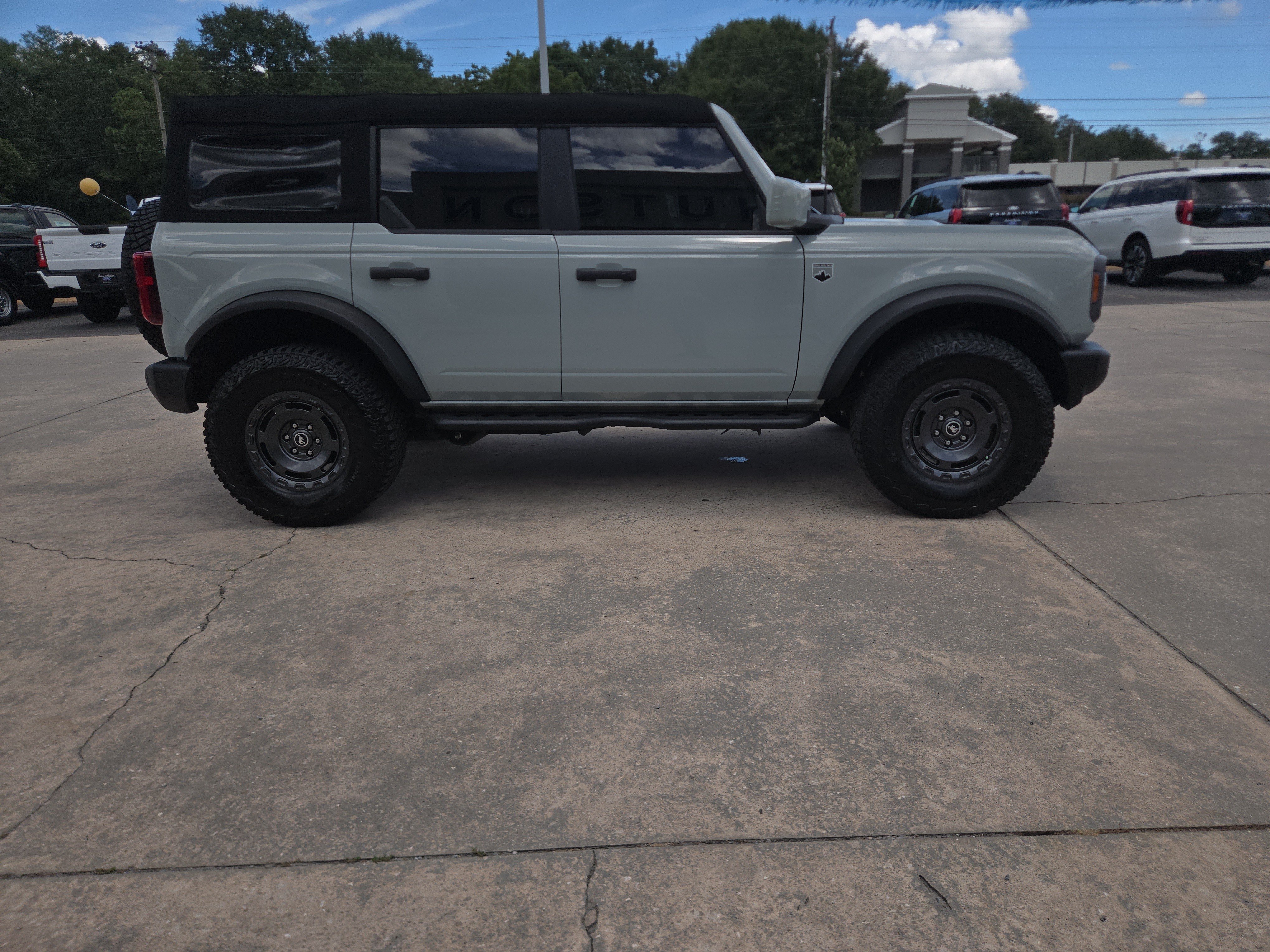 Used 2024 Ford Bronco Big Bend AWD/4WD image 5