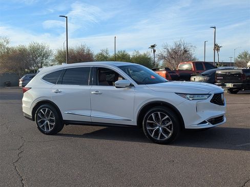 Certified 2024 Acura MDX FWD w/ Technology Package image 8