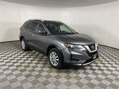 Used 2019 Nissan Rogue SV image 24