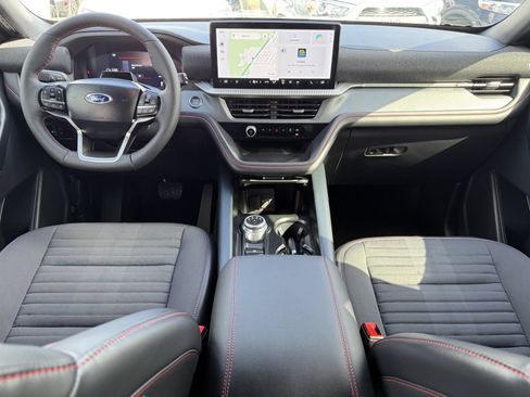 Used 2025 Ford Explorer ST-Line RWD image 19