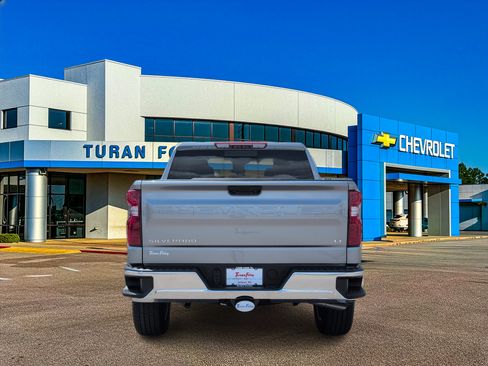 New 2026 Chevrolet Silverado 1500 LT w/ Leather Package RWD image 4