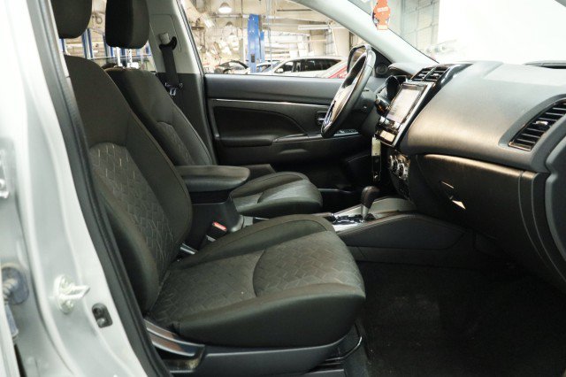 Used 2024 Mitsubishi Outlander Sport AWD image 21