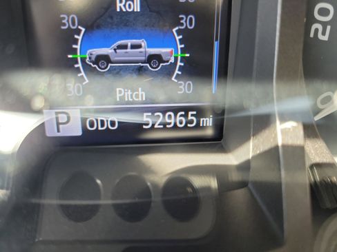 Used 2023 Toyota Tacoma TRD Off-Road w/ TRD Premium Off Road Package AWD/4WD image 24