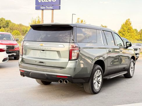 Used 2023 Chevrolet Suburban Premier RWD image 8