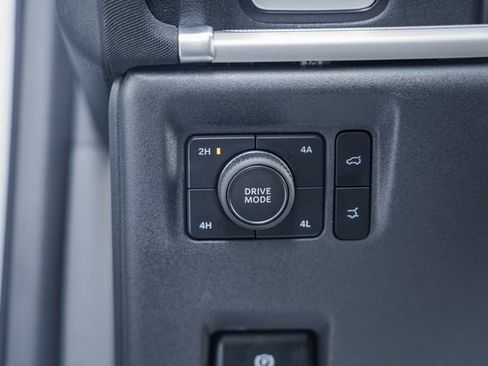 Certified 2025 Ford Expedition Active image 52