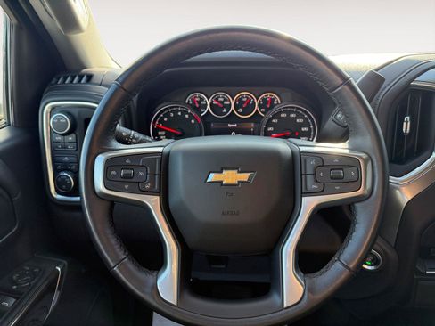 Used 2022 Chevrolet Silverado 1500 LT image 16