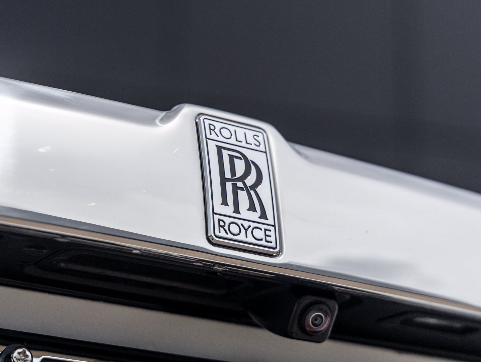 Used 2023 Rolls-Royce Phantom Extended Wheelbase w/ Leather Finishing Pack RWD image 15