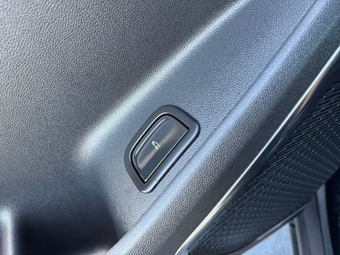 Used 2025 GMC Acadia Elevation FWD image 26
