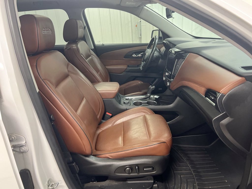 Used 2018 Chevrolet Traverse High Country AWD/4WD image 22