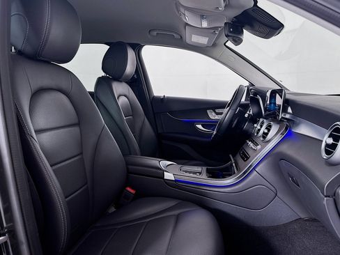 Certified 2022 Mercedes-Benz GLC 300 image 8