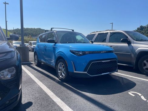 Certified 2024 Kia Soul S FWD image 1