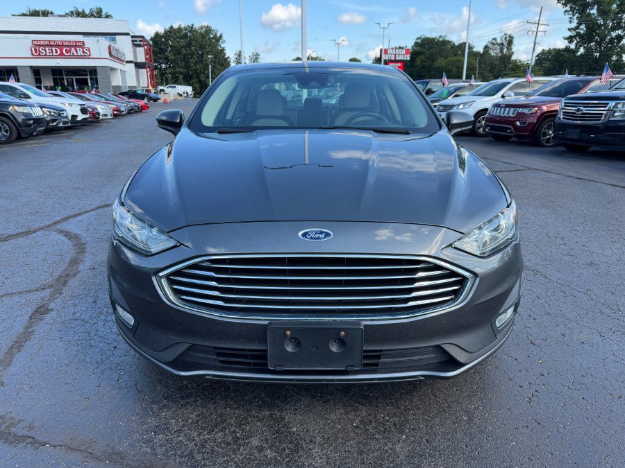 Used 2019 Ford Fusion SE w/ Equipment Group 151A FWD image 8