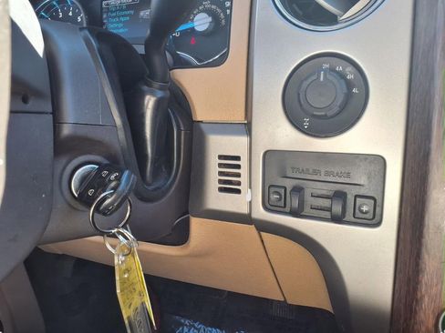 Used 2014 Ford F150 Lariat w/ Lariat Chrome Package image 16