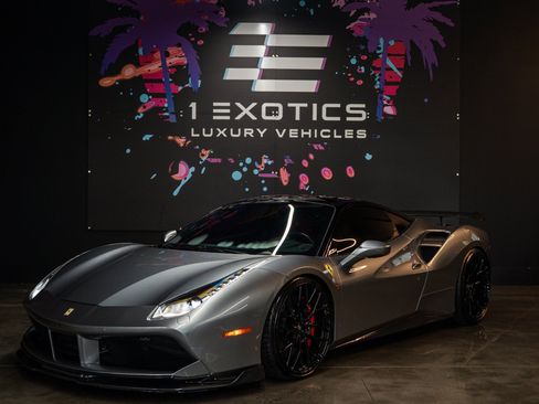 Used 2018 Ferrari 488 GTB RWD image 1