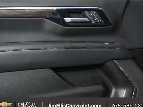 Used 2025 Chevrolet Tahoe LT image 6