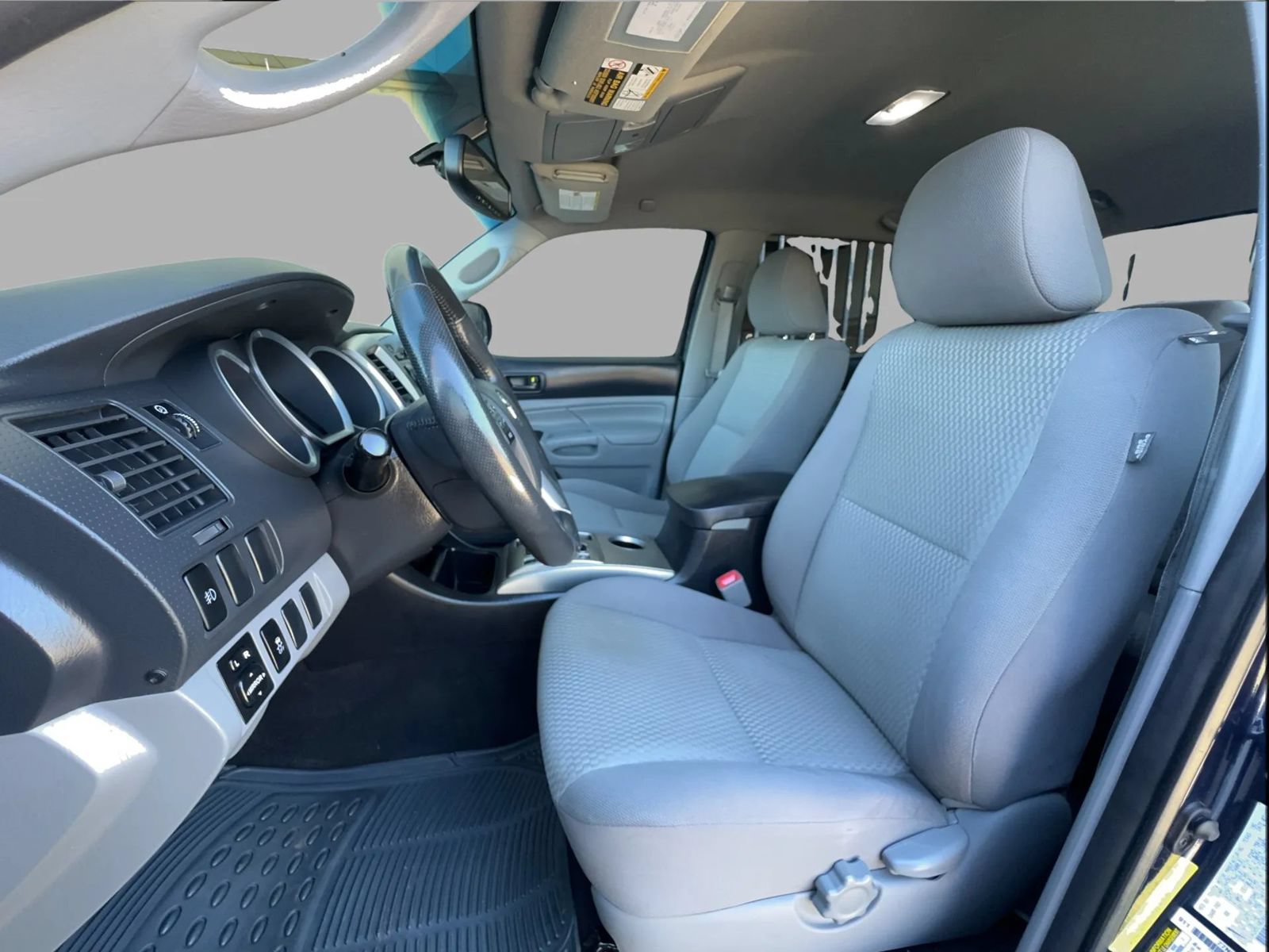 Used 2012 Toyota Tacoma PreRunner w/ SR5 Pkg RWD image 18