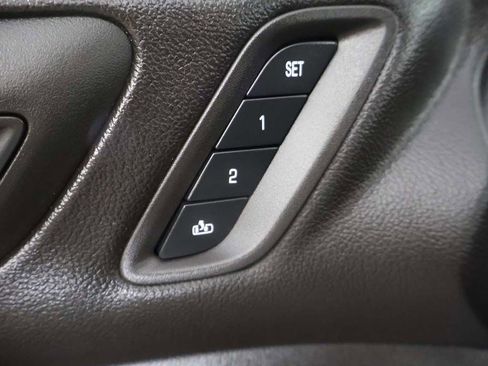 Used 2023 GMC Acadia AT4 w/ Technology Package AWD/4WD image 38