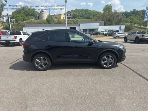New 2025 Ford Escape ST-Line Select AWD/4WD image 5