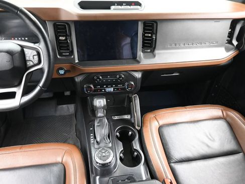 Used 2024 Ford Bronco Outer Banks AWD/4WD image 15