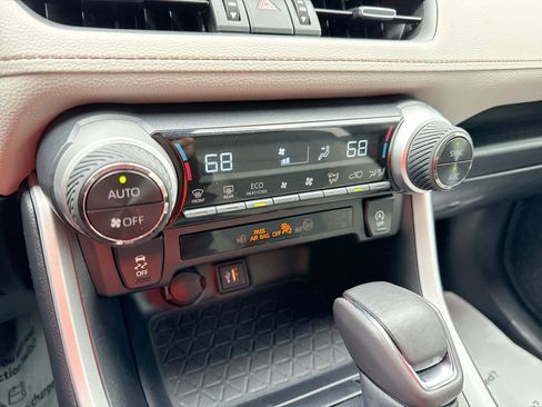 Certified 2025 Toyota RAV4 XLE Premium FWD image 17