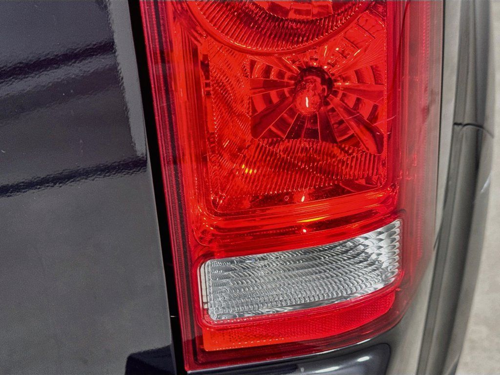 Used 2011 Honda Pilot EX-L image 31