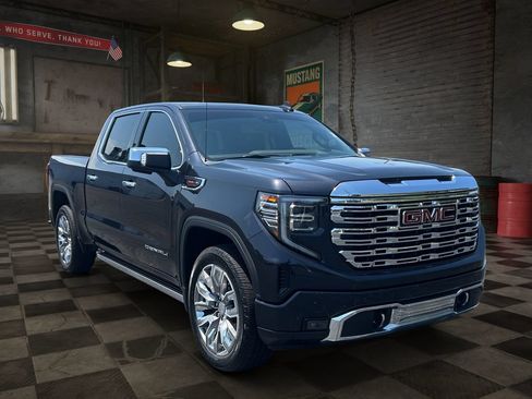 Certified 2025 GMC Sierra 1500 Denali AWD/4WD image 3