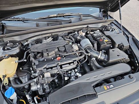 Used 2023 Kia K5 EX image 14