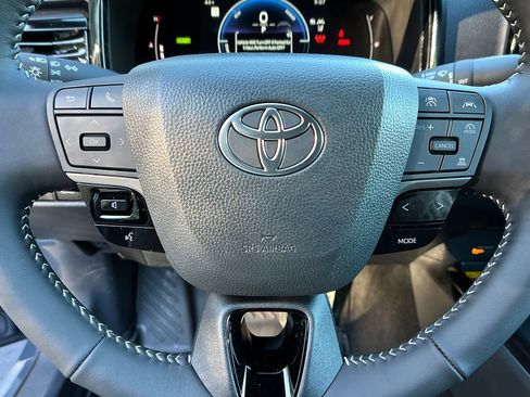 New 2026 Toyota Camry SE w/ Convenience Package image 14