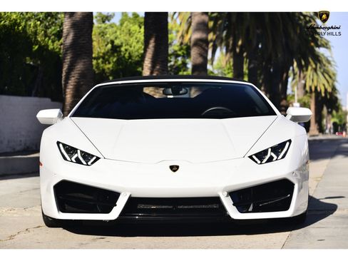 Used 2017 Lamborghini Huracan LP 580-2 RWD image 5