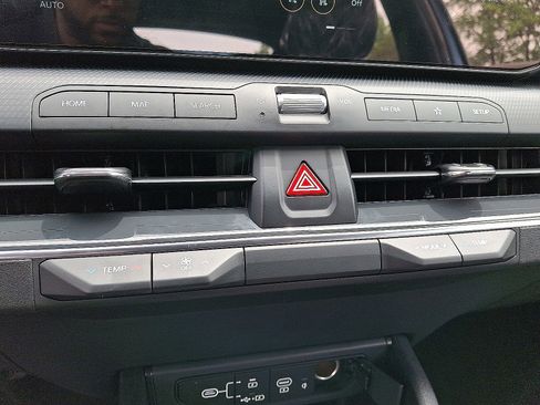 New 2025 Kia K4 GT-Line image 14