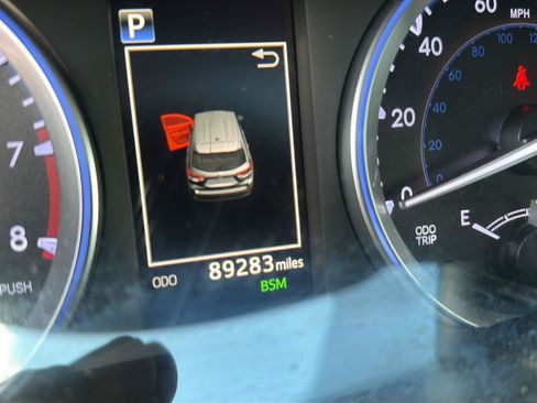 Used 2018 Toyota Highlander Limited FWD image 44