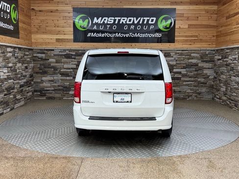Used 2018 Dodge Grand Caravan SE FWD image 7