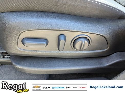 Used 2024 Chevrolet Equinox LS w/ LS Convenience Package image 17