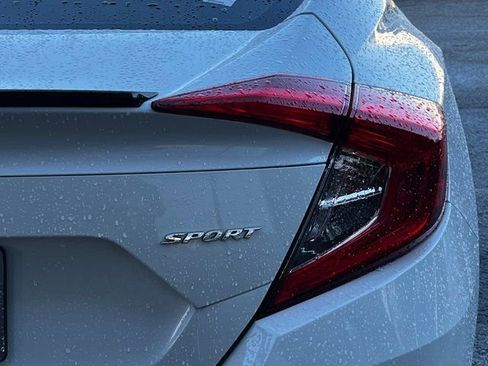 Used 2020 Honda Civic Sport image 8