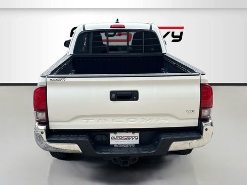 Used 2021 Toyota Tacoma SR5 RWD image 6