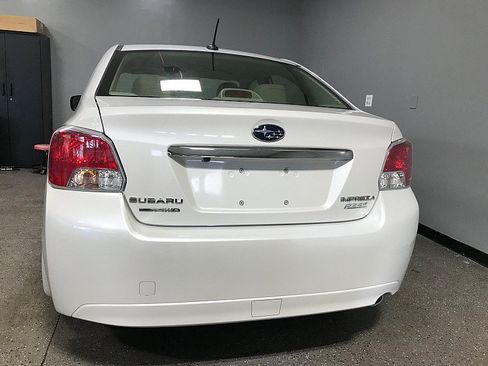 Used 2014 Subaru Impreza 2.0i Limited AWD/4WD image 4