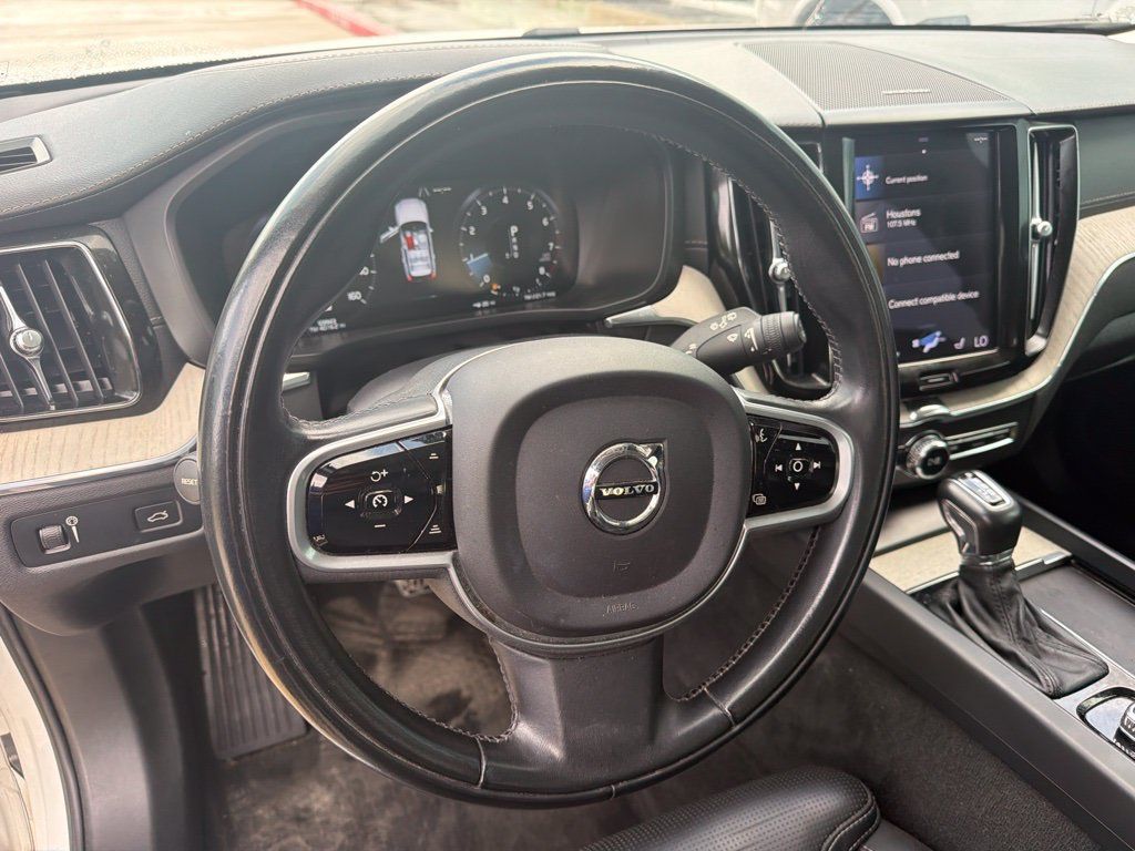 Used 2021 Volvo XC60 T5 Inscription w/ Advanced Package AWD/4WD image 9