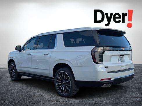 New 2026 Chevrolet Suburban High Country image 6
