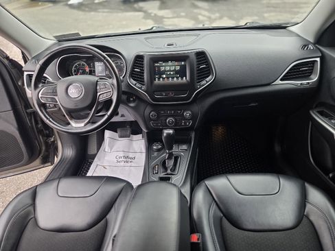 Used 2020 Jeep Cherokee Latitude Plus w/ Cold Weather Group image 23