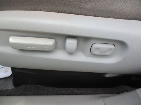 Used 2012 Honda Pilot EX-L image 11