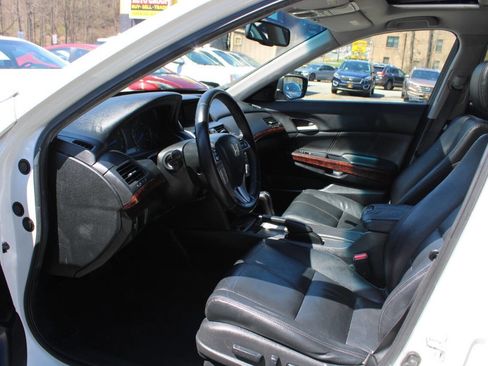 Used 2010 Honda Crosstour EX-L image 22