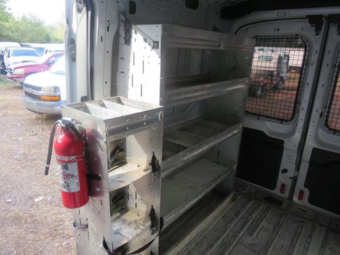 Used 2017 Ford Transit 250 130 Medium Roof RWD image 33