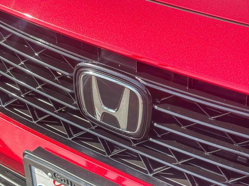 Used 2025 Honda Accord Sport image 10