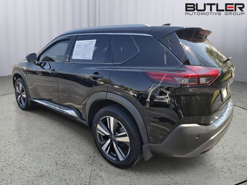 Used 2023 Nissan Rogue SL w/ SL Premium Package image 7