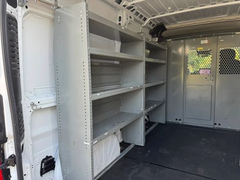 Used 2022 RAM ProMaster 2500 w/ Premium Convenience Group FWD image 21