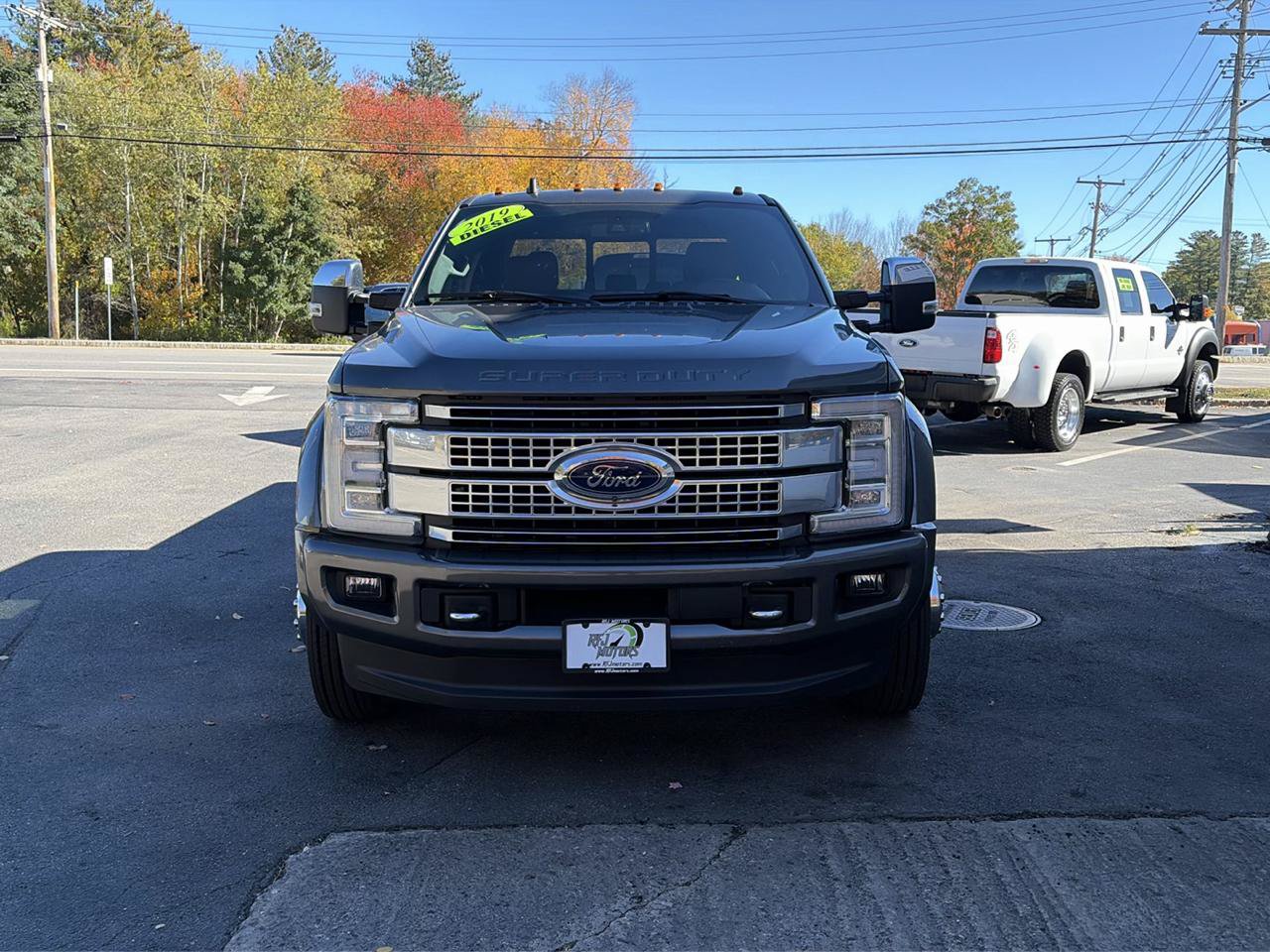 Used 2019 Ford F450 Platinum w/ Platinum Ultimate Package AWD/4WD image 3