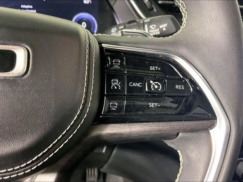 Used 2023 Jeep Grand Cherokee L Overland AWD/4WD image 10
