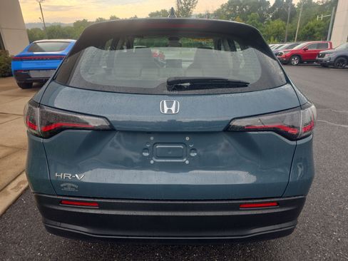 Used 2024 Honda HR-V LX image 6
