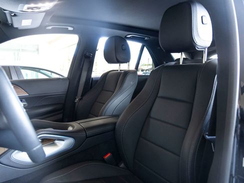 Used 2025 Mercedes-Benz GLE 350 4MATIC image 13