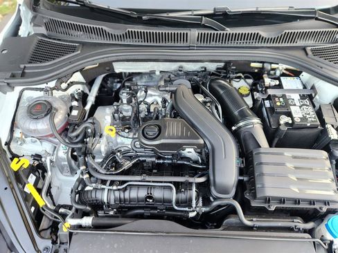 Certified 2024 Volkswagen Jetta Sport image 10